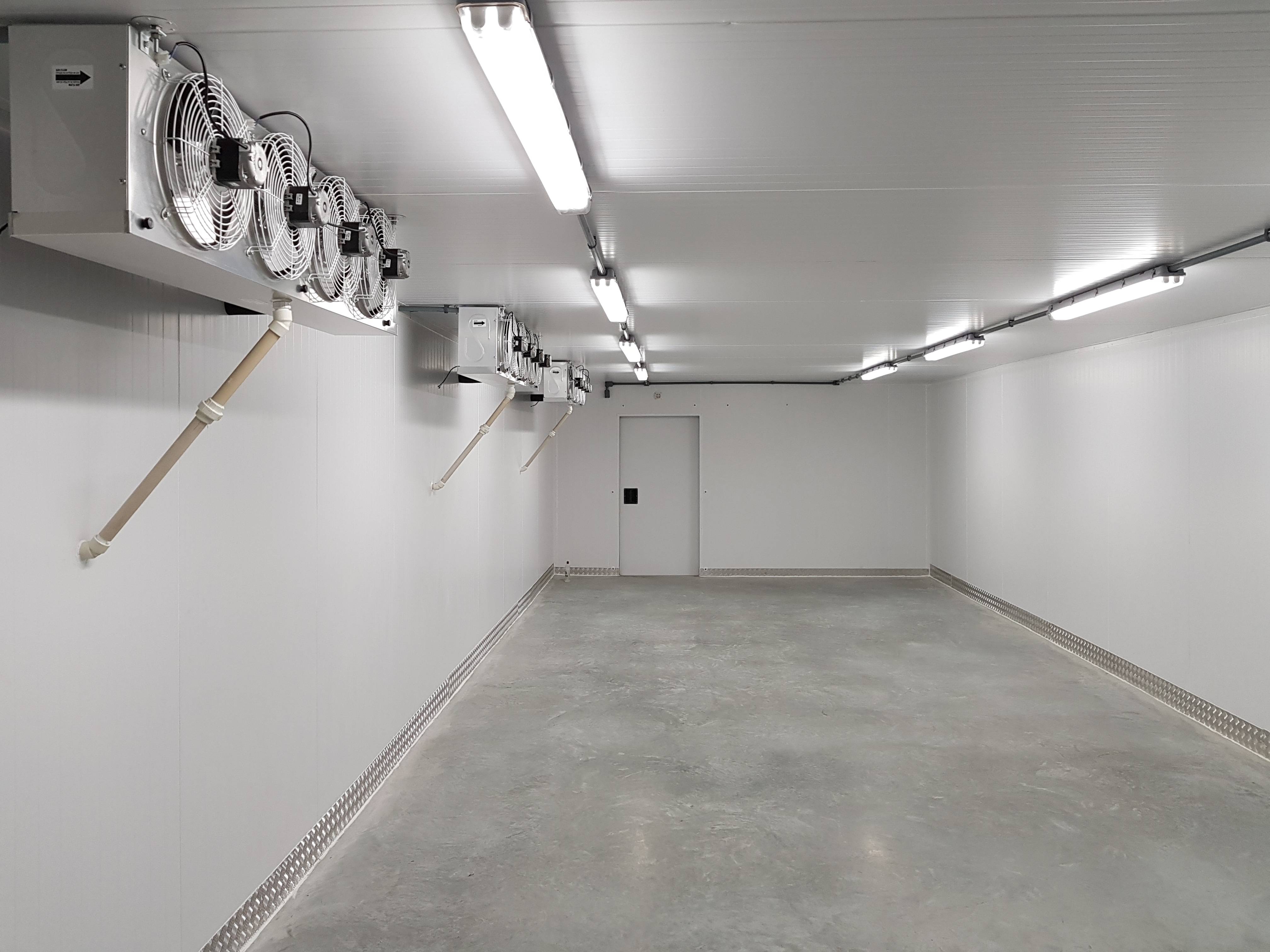 Câmara fria industrial instalada pela OpenFrio
